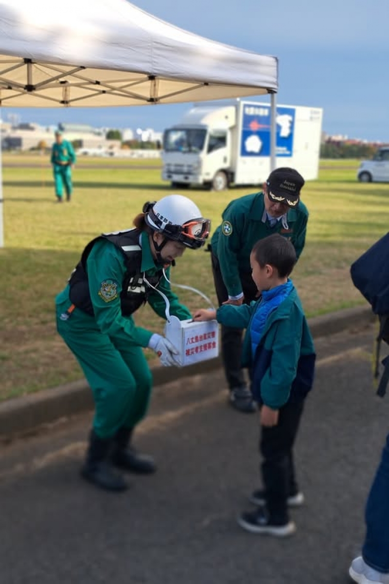 航空祭も終了間近のとき、小さな男の子から大きな勇気をいただきました！